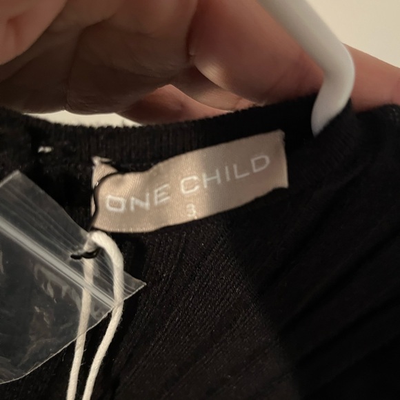 One Child. NWT Body suit for toddler girls in black and white in size 3. NWT - Picture 9 of 10